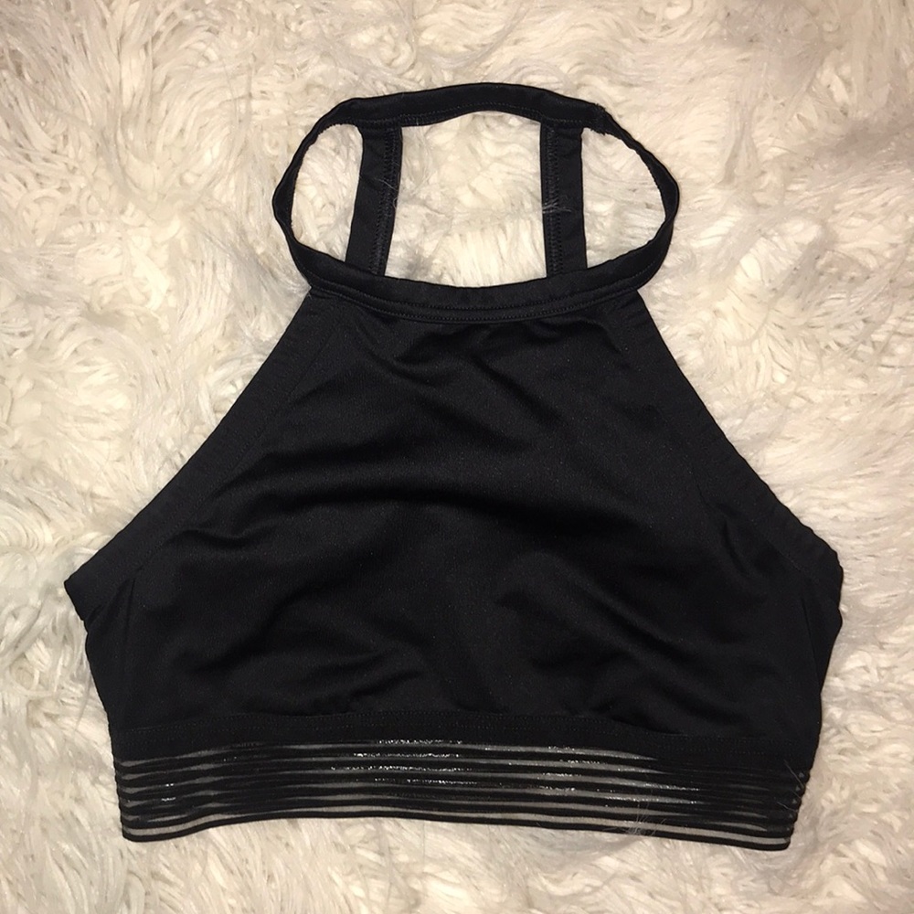 Victoria’s Secret sports bra size small - Picture 1 of 3